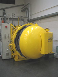Small Autoclave at Formtech Composites
